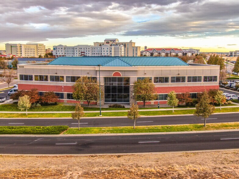 18300 E 71st Ave, Denver, CO à louer - Photo du bâtiment - Image 3 de 12