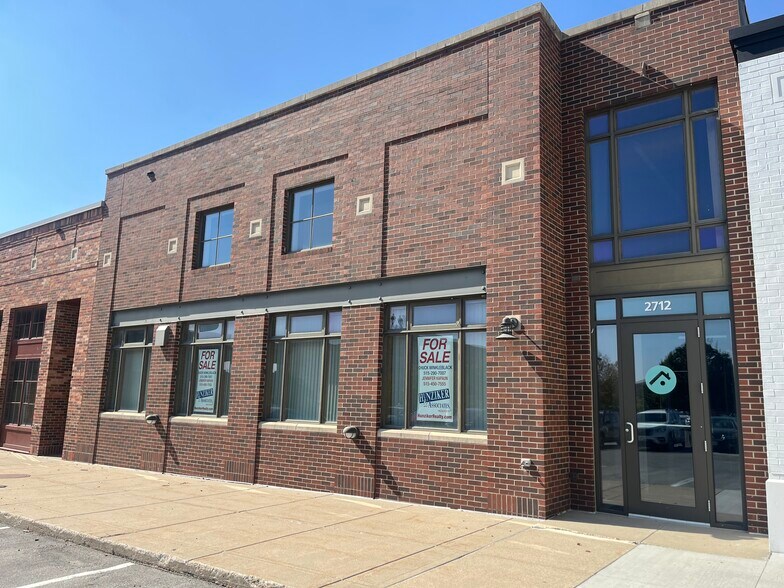 2712 Stange Rd, Ames, IA à vendre - Photo du bâtiment - Image 2 de 24