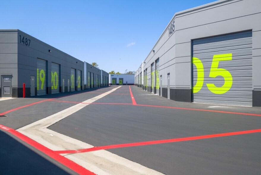 1485 Poinsettia Ave, Vista, CA à louer - Photo du bâtiment - Image 2 de 4