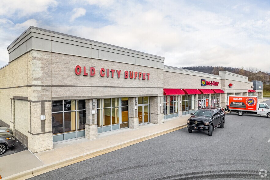 Rouzerville Commons St, Waynesboro, PA à louer - Photo du bâtiment - Image 3 de 7