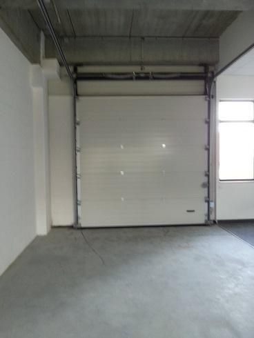 Industrial in Saint-Denis for lease - Interior Photo - Image 2 of 6