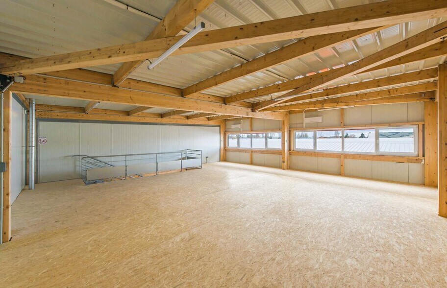 Flex dans Chauconin-Neufmontiers à louer - Photo du bâtiment - Image 3 de 23