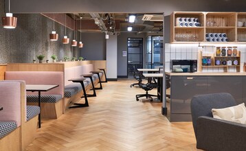 4-8 Crown Pl, Londres à louer Photo intérieure- Image 2 de 5