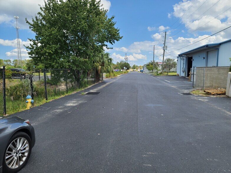 16547 US Highway 19, Hudson, FL à louer - Photo du bâtiment - Image 2 de 52