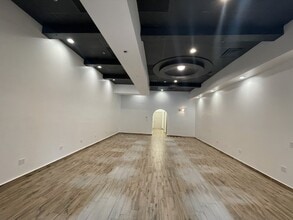 9950 Woodlands Pky, The Woodlands, TX for lease Interior Photo- Image 2 of 5