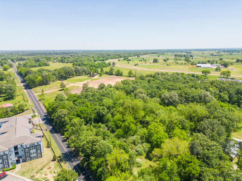 10723 Oktoc Rd, Starkville, MS à vendre - Photo du b timent - Image 3 de 9