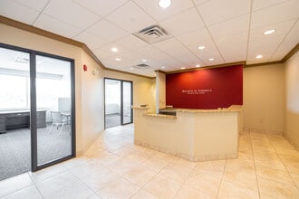 30701 Woodward Ave, Royal Oak, MI for lease Interior Photo- Image 1 of 4