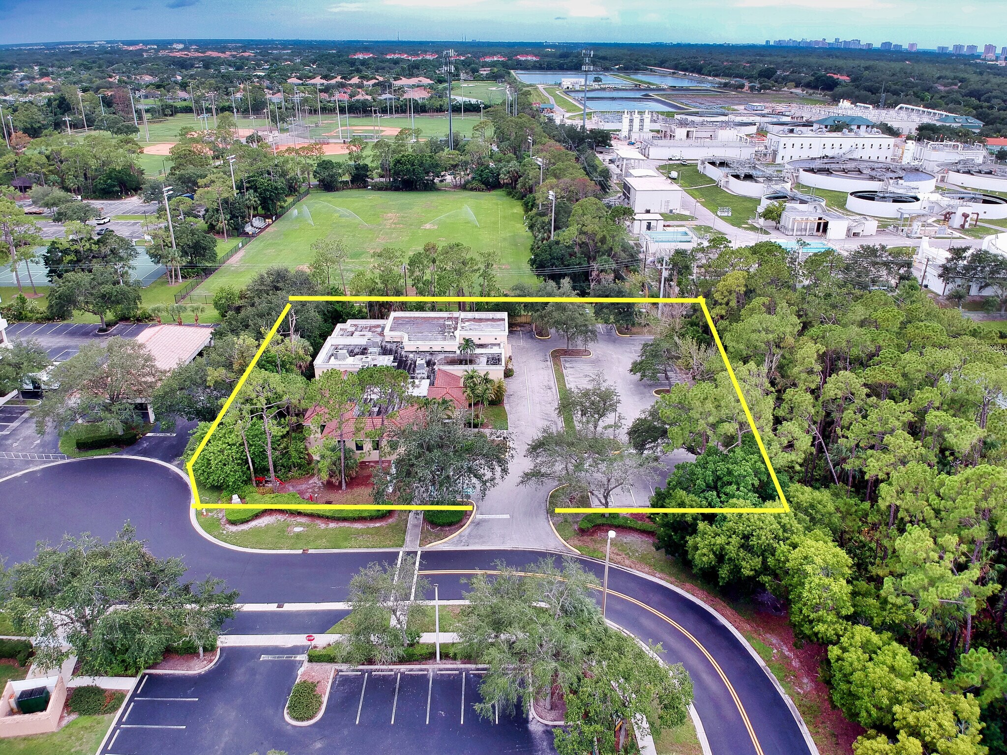 1885 SW Health Pky, Naples, FL à louer Photo du bâtiment- Image 1 de 20