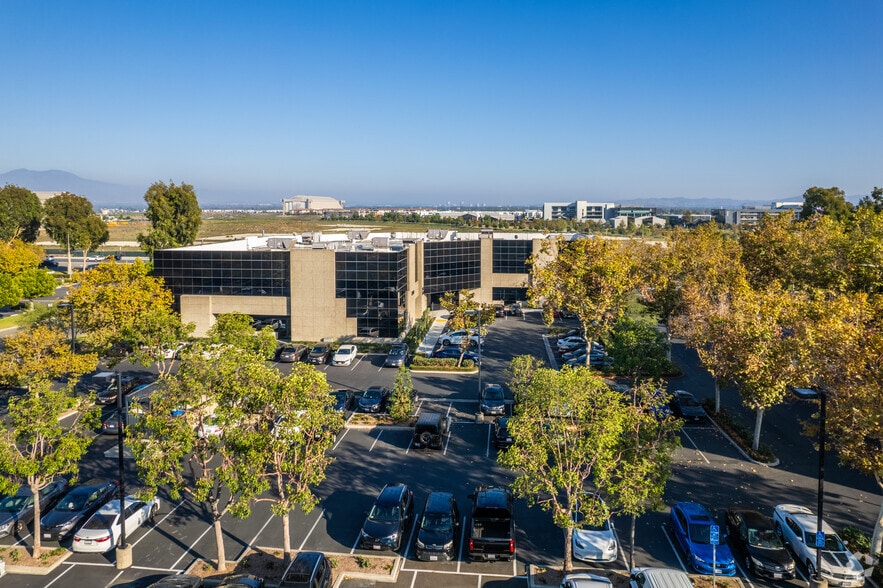 2500 Red Hill Ave, Santa Ana, CA for sale - Building Photo - Image 3 of 11