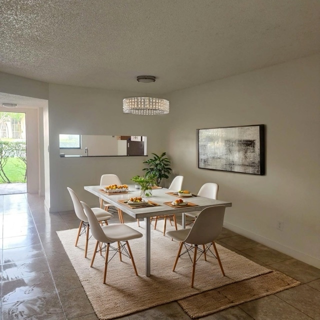 BULK CONDO PORTFOLIO OF 6 UNITS portefeuille de 6 propriétés à vendre sur LoopNet.ca Photo principale- Image 1 de 27