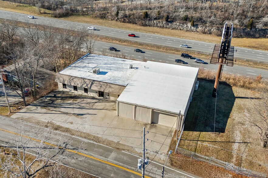 4702 Eastern Ave, Kansas City, MO à vendre - Photo du bâtiment - Image 3 de 20