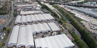 Plus de détails pour Kelvin Way, West Bromwich - Industriel à louer