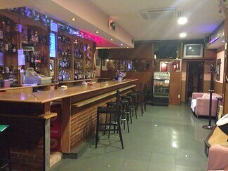 Plus de détails pour Commerce de détail à louer