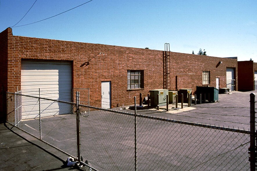 8967-8975 Fullbright Ave, Chatsworth, CA à louer - Autre - Image 2 de 5