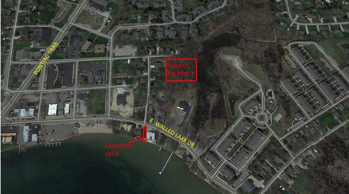 E Walled Lake Dr, Walled Lake, MI à vendre Photo du bâtiment- Image 1 de 2