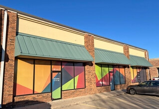 117 W Sherman Way, Nixa, MO for lease Interior Photo- Image 1 of 10