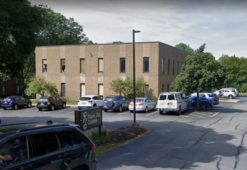 632 Plank Rd, Clifton Park, NY for lease - Building Photo - Image 2 of 3