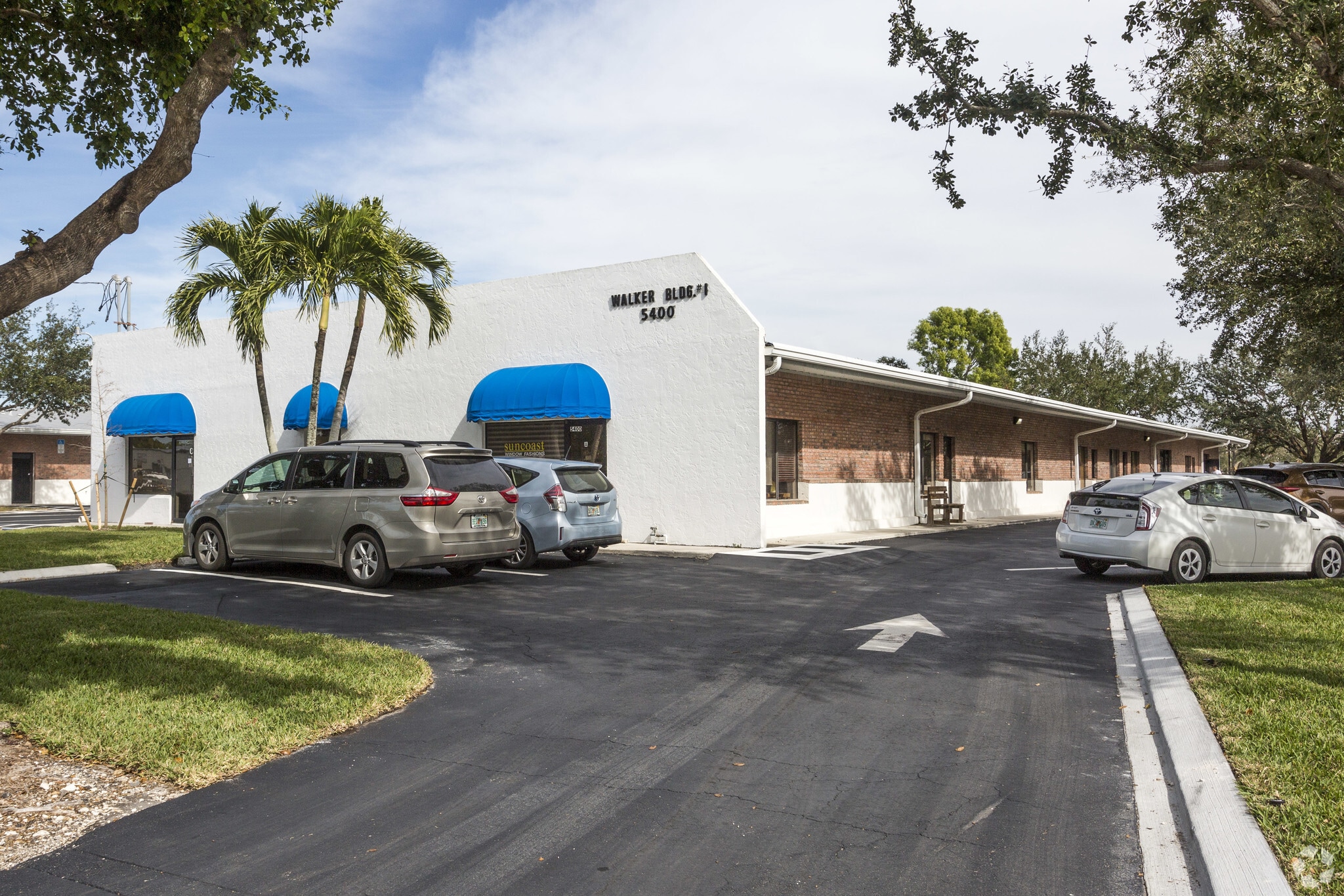 5400 Yahl St, Naples, FL for lease Primary Photo- Image 1 of 4