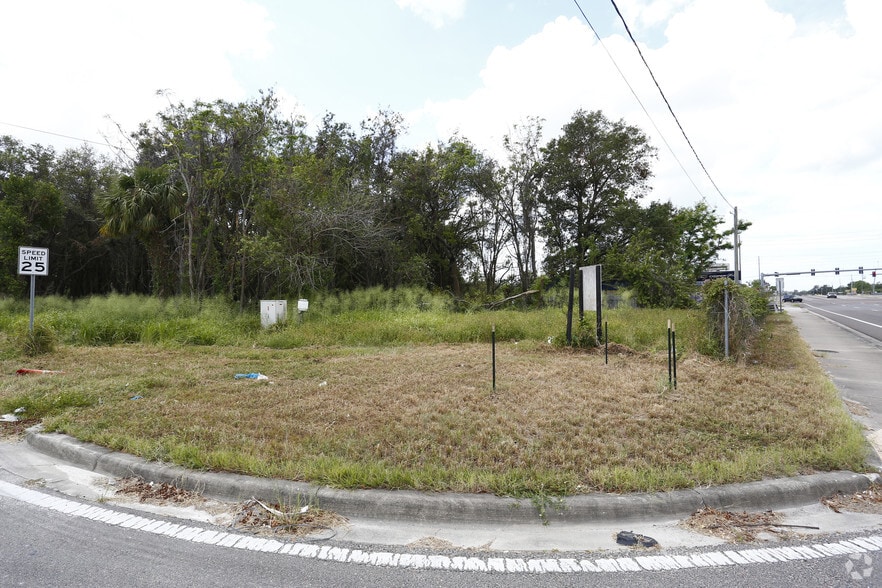 Sawyer Ln, Holiday, FL for sale - Primary Photo - Image 3 of 3