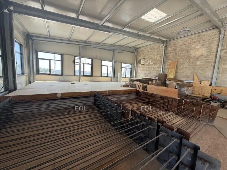 Flex in Rozay-en-Brie for sale - Interior Photo - Image 3 of 6