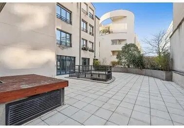 Bureau dans Boulogne-Billancourt à louer - Photo du bâtiment - Image 2 de 8