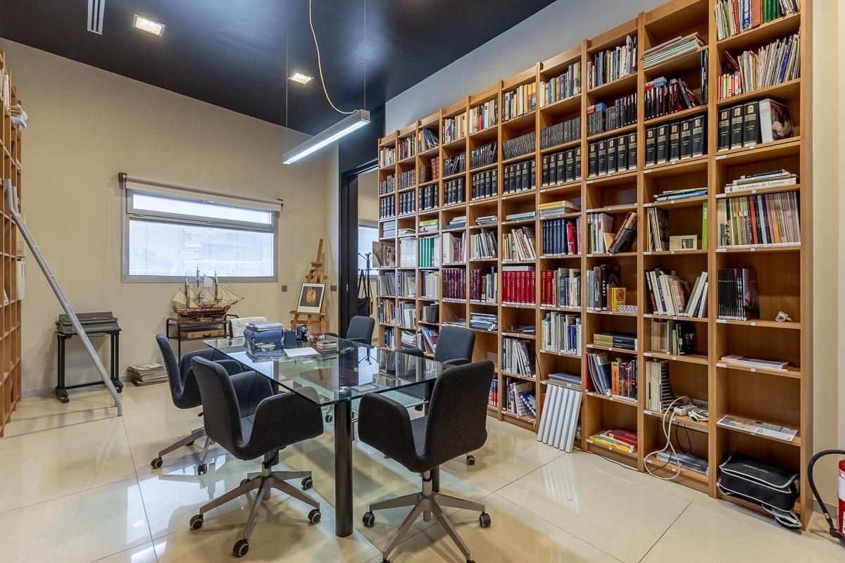 Calle Curro Cuchares, 16, Granada, Granada for sale Building Photo- Image 1 of 35