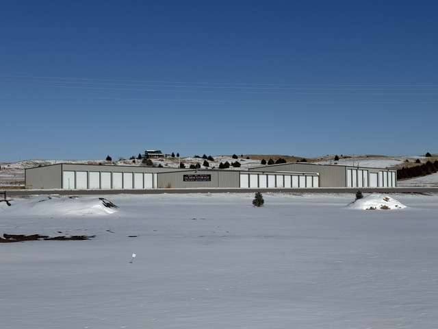 85 Storage Units portfolio of 2 properties for sale on LoopNet.ca Building Photo- Image 1 of 8