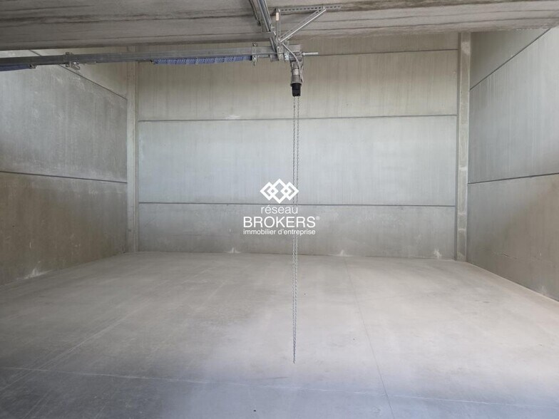Industrial in Montpellier for sale - Interior Photo - Image 2 of 4