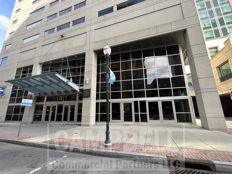 17 N 2nd St, Harrisburg, PA à louer - Photo du bâtiment - Image 1 de 9