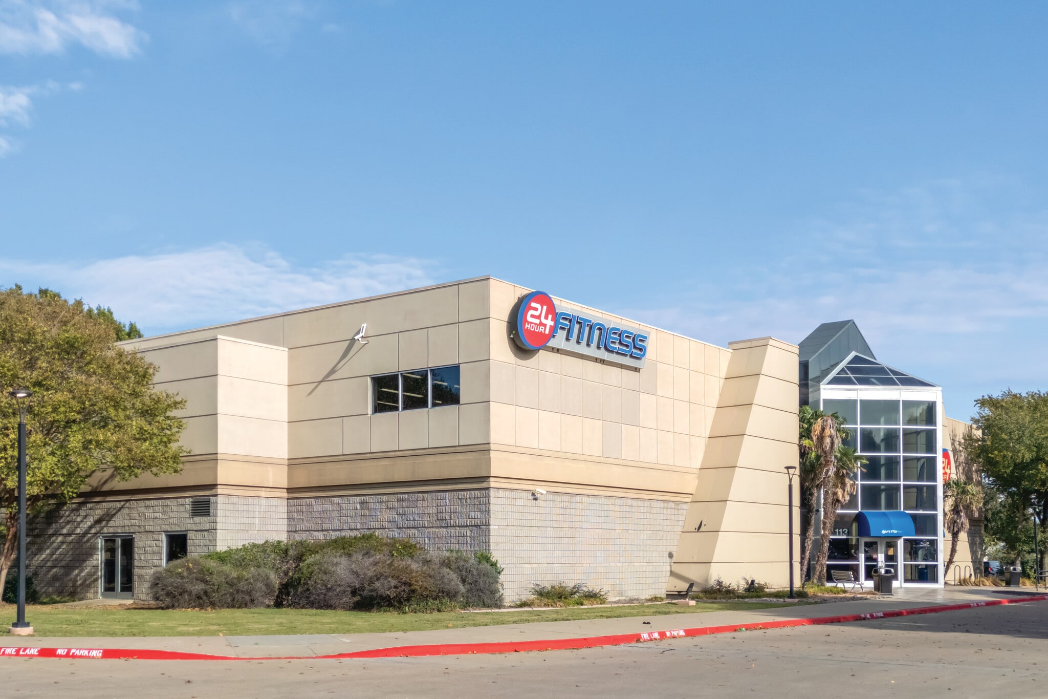 1131 W Arbrook Blvd, Arlington, TX for sale Building Photo- Image 1 of 6