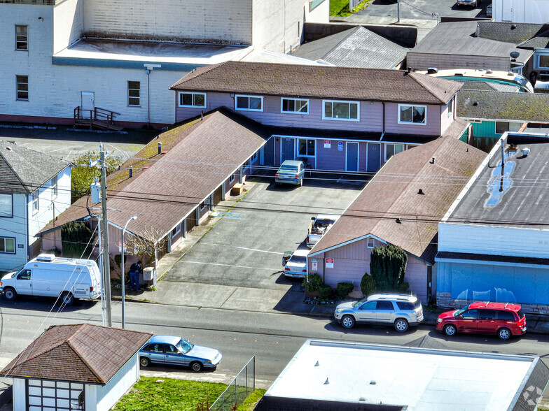 731 9th St, Crescent City, CA for sale - Primary Photo - Image 1 of 22