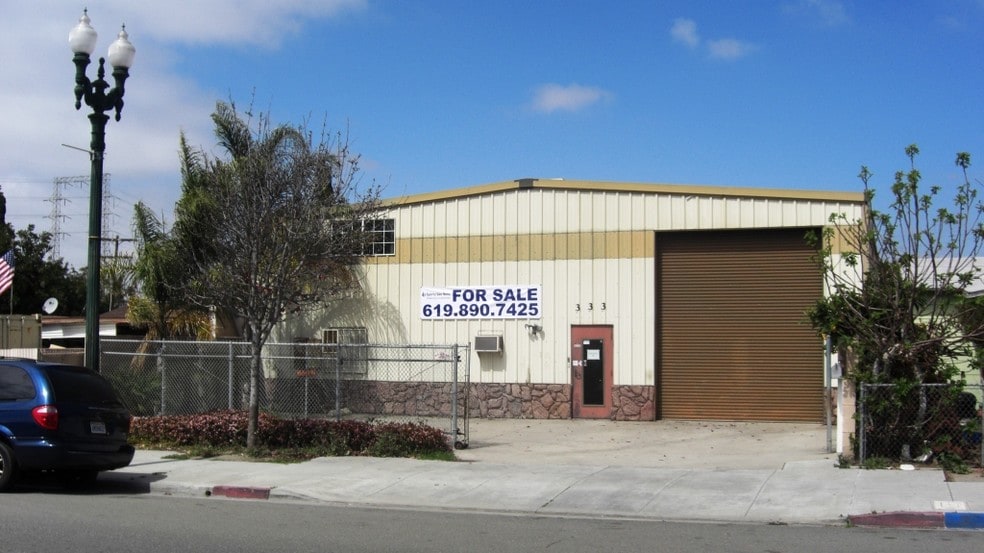 333 Civic Center Dr, National City, CA for lease - Building Photo - Image 3 of 8