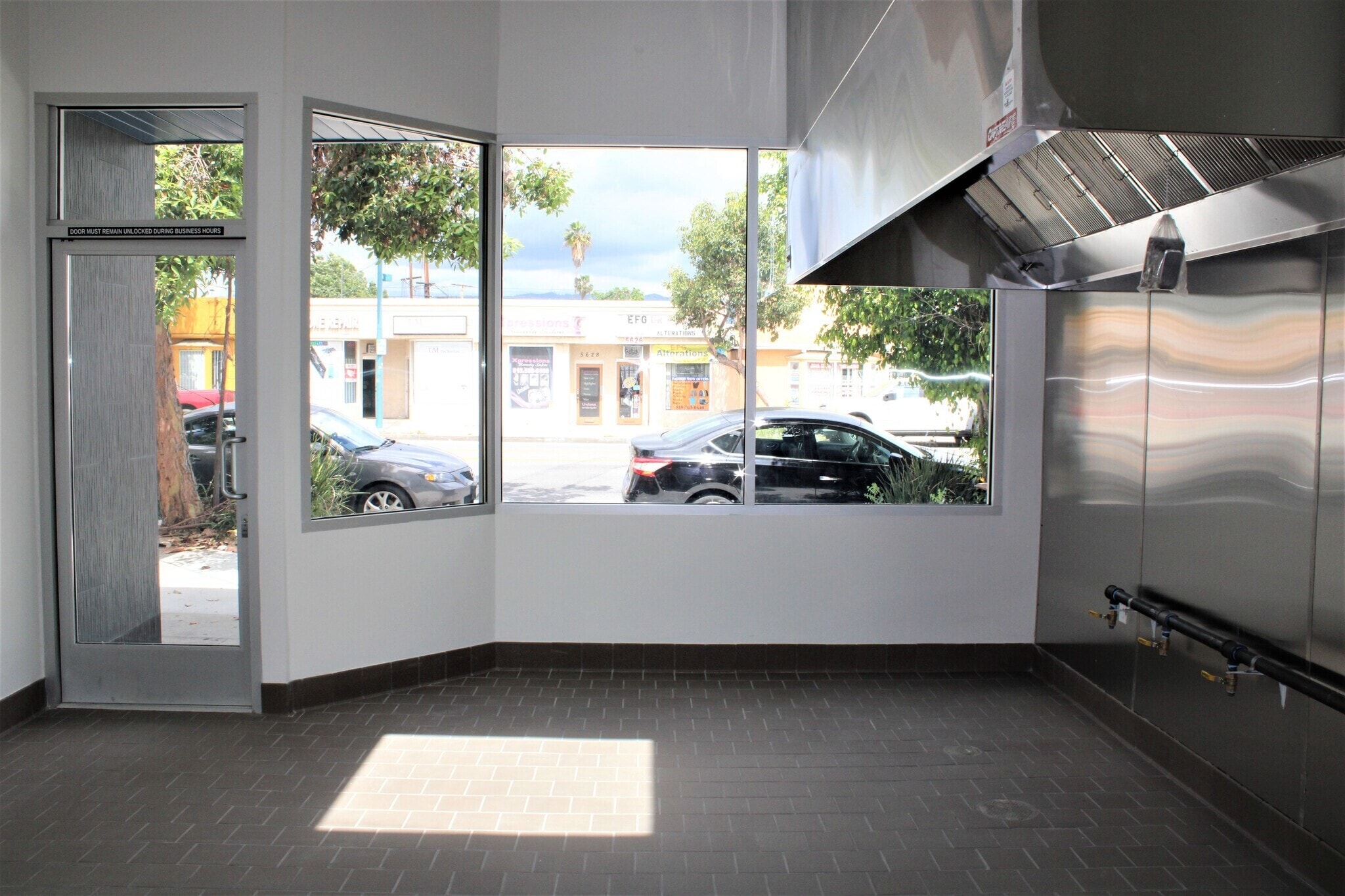 5641-5645 Lankershim Blvd, North Hollywood, CA for lease Primary Photo- Image 1 of 7