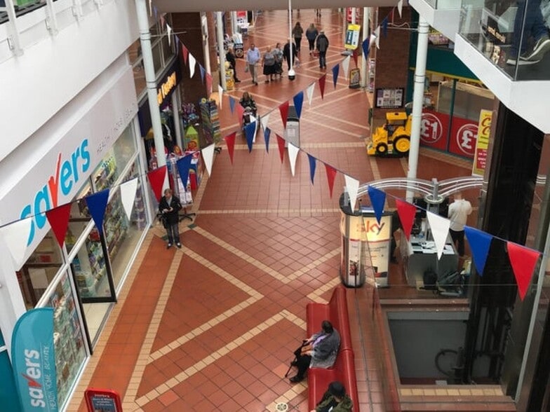 Shopping Centre, Bridgwater for lease - Building Photo - Image 3 of 9