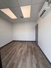 40347 US Highway 19 N, Tarpon Springs, FL for lease Interior Photo- Image 2 of 14