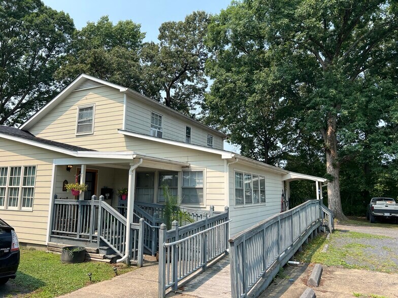 4064 James Madison Hwy, Fork Union, VA à vendre - Photo du bâtiment - Image 3 de 13