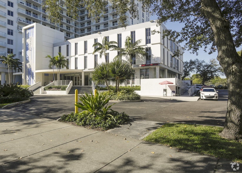 4300 Biscayne Blvd, Miami, FL for sale - Primary Photo - Image 1 of 1