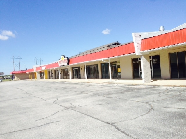1700-1720 West Blvd, Kokomo, IN for lease - Building Photo - Image 2 of 8