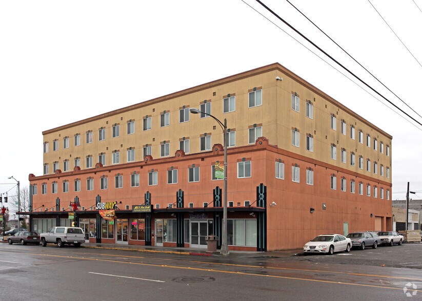 1114 S 11th St, Tacoma, WA à louer - Photo du bâtiment - Image 2 de 15