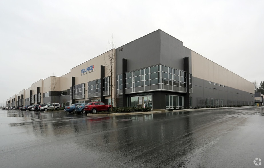 19300 Airport Way, Pitt Meadows, BC for lease - Building Photo - Image 3 of 46