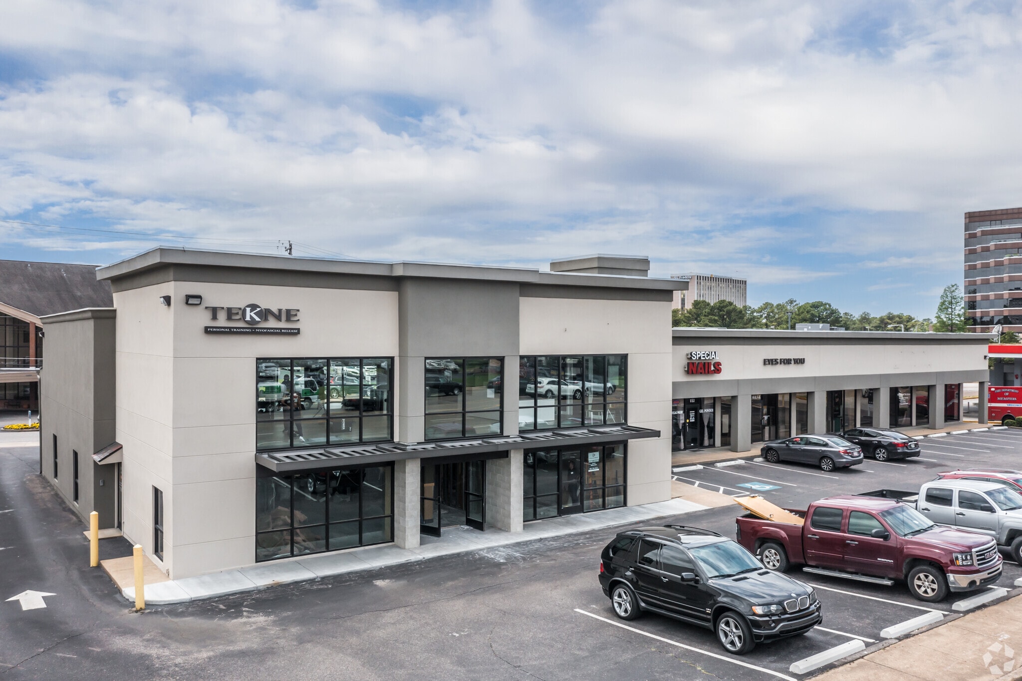 6141-6161 Poplar Ave, Memphis, TN for lease Primary Photo- Image 1 of 8