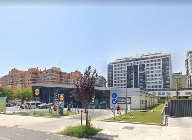 Retail in València for sale - Building Photo - Image 3 of 4