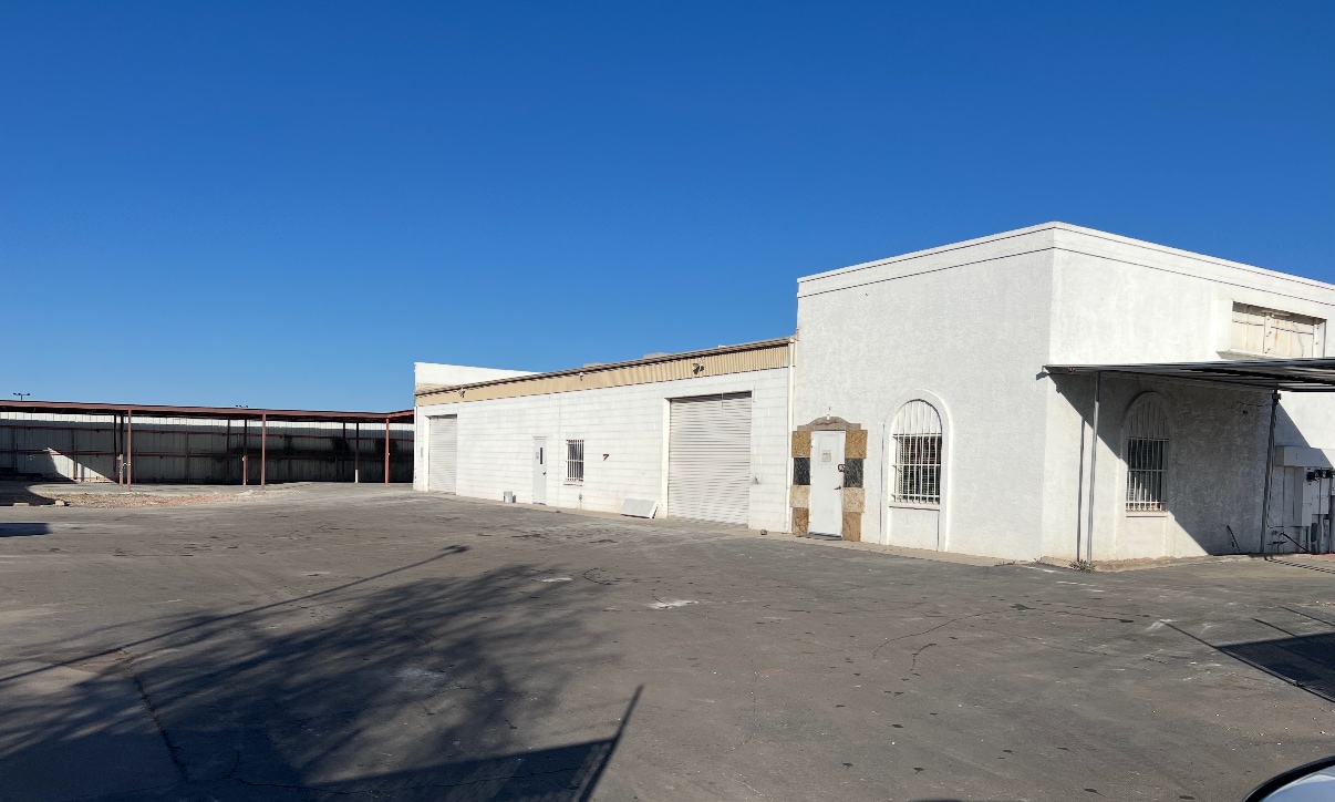 7838 N 68th Ave, Glendale, AZ for lease Primary Photo- Image 1 of 14