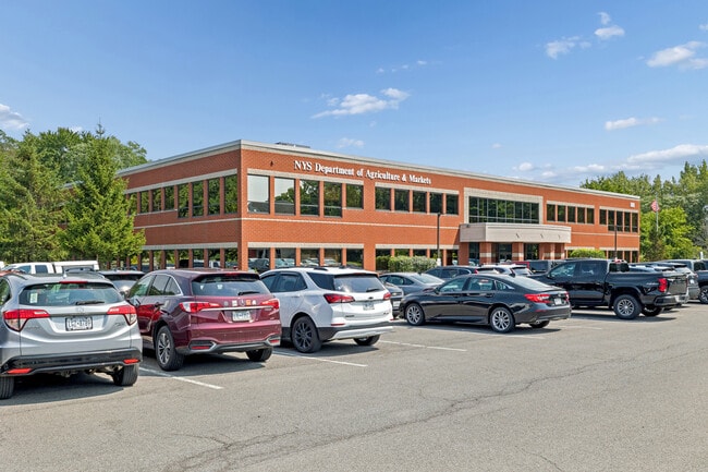 More details for 10B Airline Dr, Albany, NY - Office for Auction
