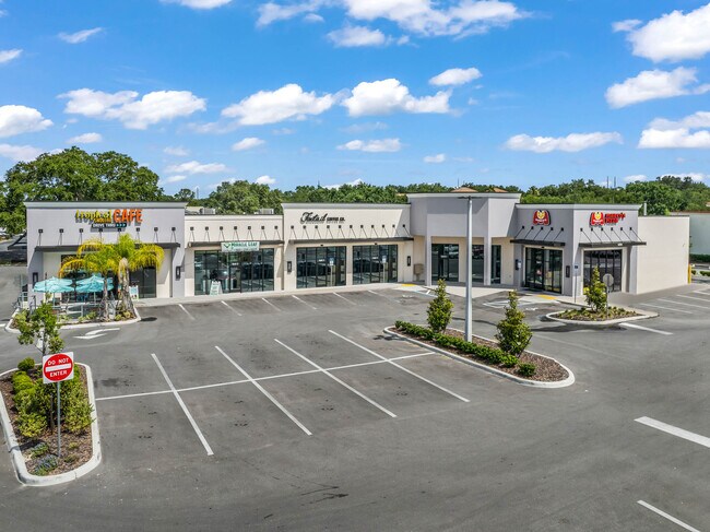 More details for 13721 N US Highway 441, Lady Lake, FL - Retail for Lease