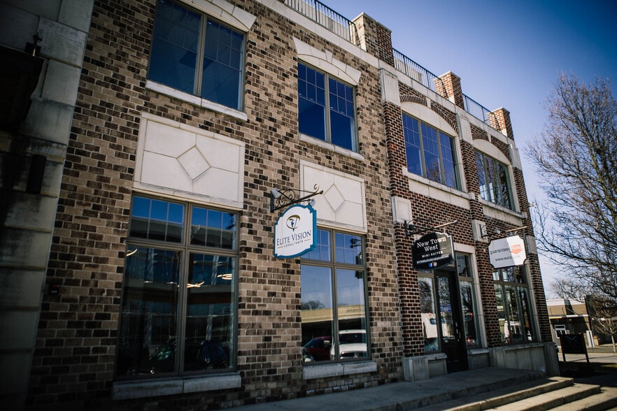 123-125 N Main St, Crown Point, IN for lease - Primary Photo - Image 1 of 13