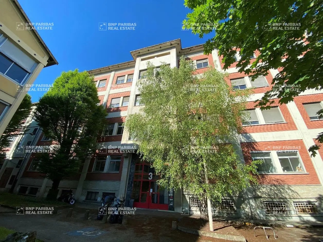 Office in Lyon for lease Building Photo- Image 1 of 12