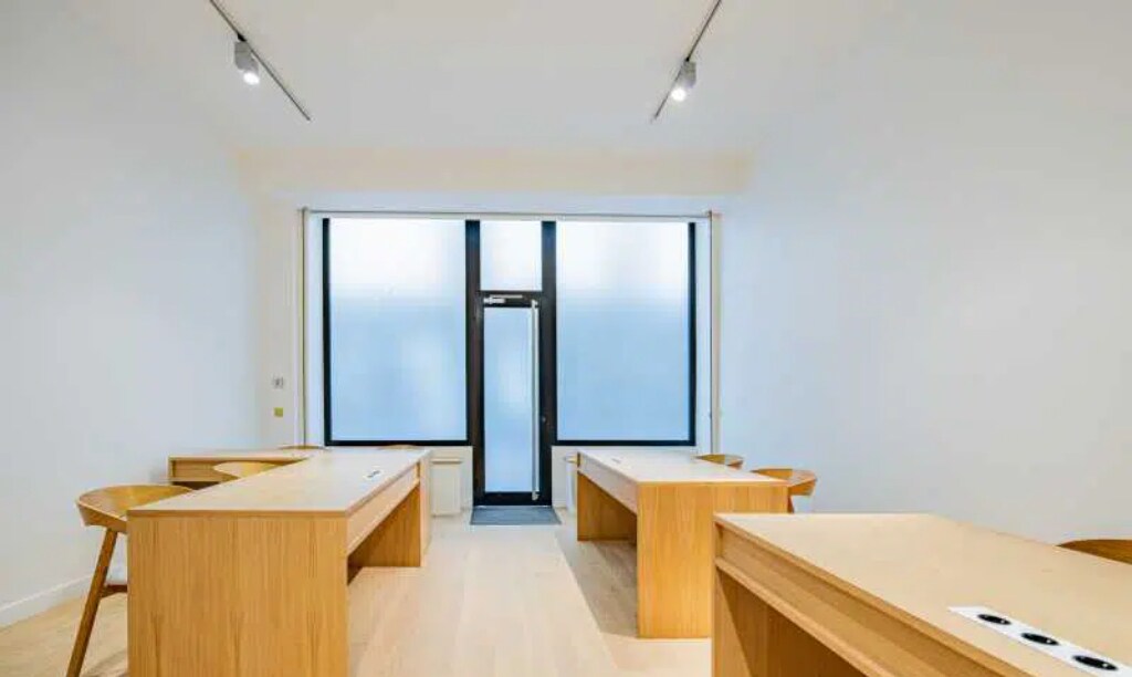 19 Rue Paul Lelong, Paris, PAR 75002 - - - Photo intérieure - Image 1 of 7