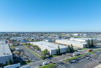 Plus de détails pour 8432 Rovana Cir, Sacramento, CA - Industriel à louer