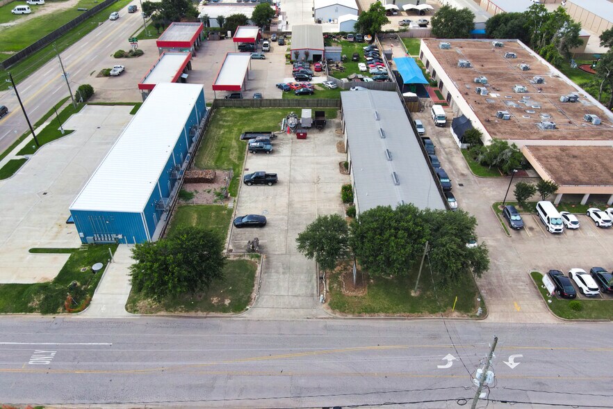 5305 5th St, Katy, TX à vendre - Photo du bâtiment - Image 3 de 18